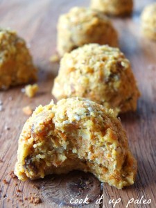 Paleo No-Bake Carrot Cake Cookies - nut free, vegan, no bake, 5 minutes prep! | Cook It Up Paleo