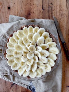 Spiced Banana Cream Pie | Cook It Up Paleo