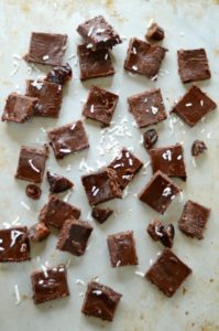 Paleo No Bake Brownies